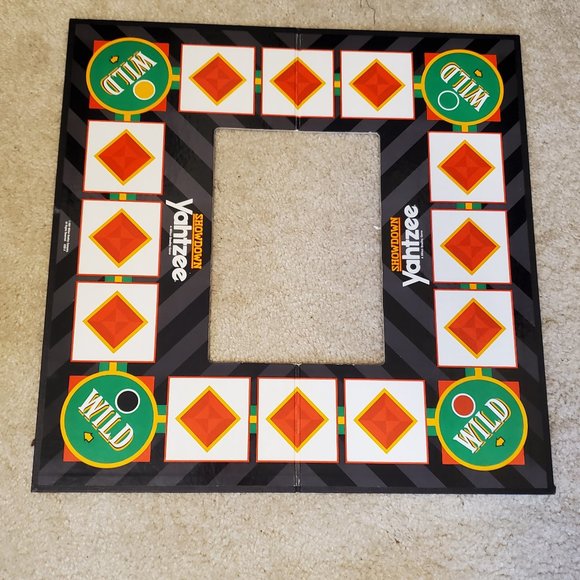 - Vintage 1991 Showdown Yahtzee Board Game Replacement oard - Picture 1 of 6